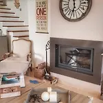 Estia, Cozy & Stylish - Elani *