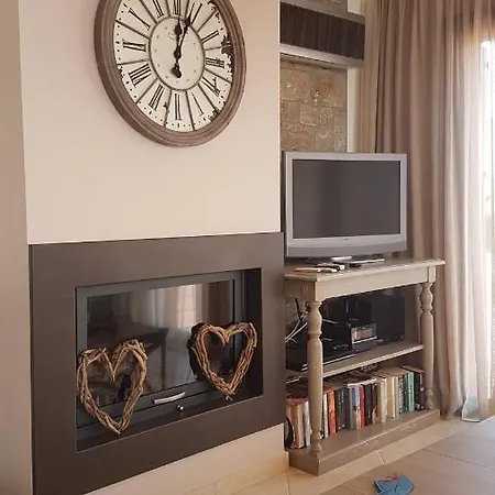 Villa Estia, Cozy & Stylish - Elani